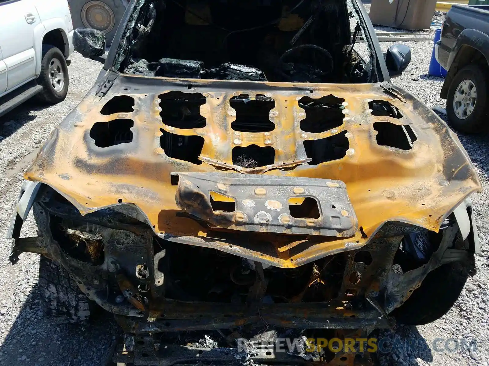 7 Photograph of a damaged car 5TFAX5GN7KX141690 TOYOTA TACOMA 2019