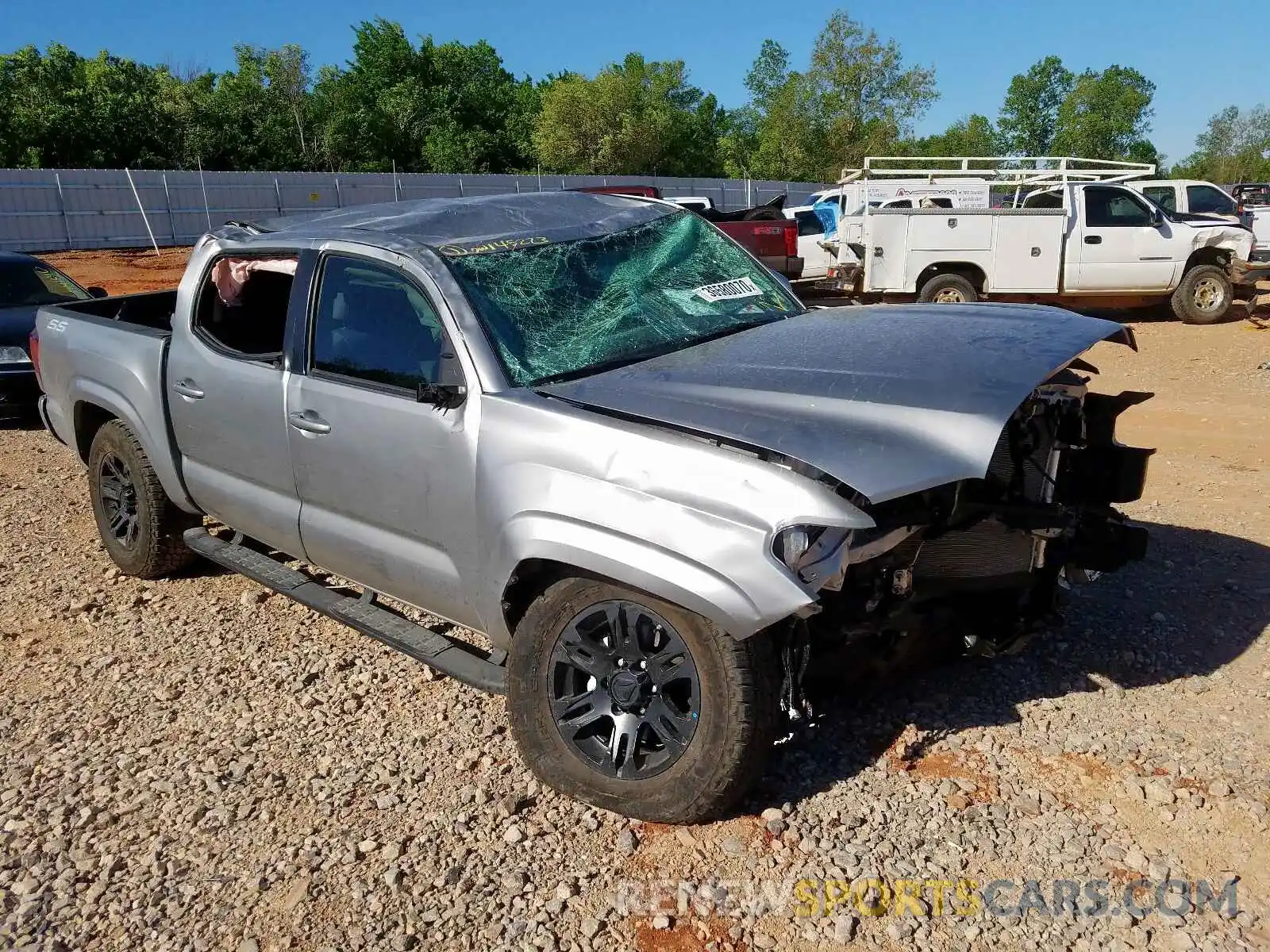 1 Photograph of a damaged car 5TFAX5GN7KX145223 TOYOTA TACOMA 2019