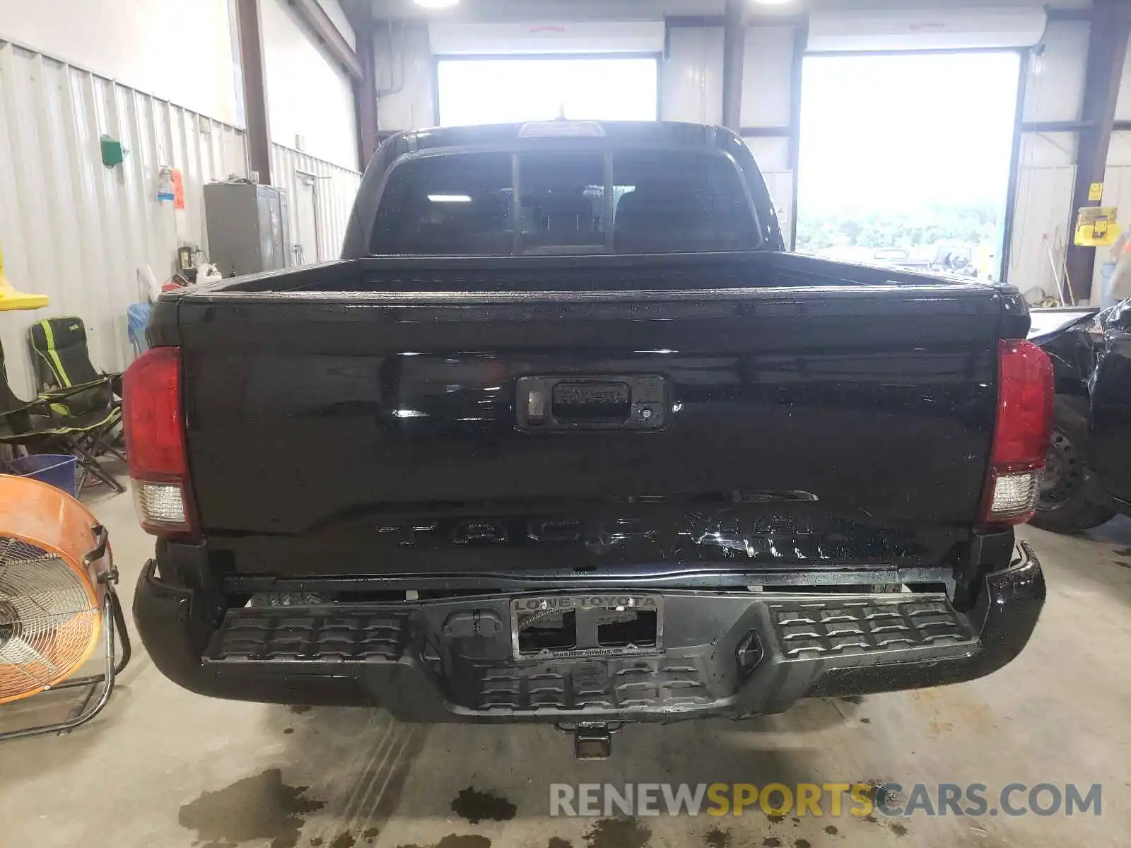 9 Photograph of a damaged car 5TFAX5GN7KX160143 TOYOTA TACOMA 2019