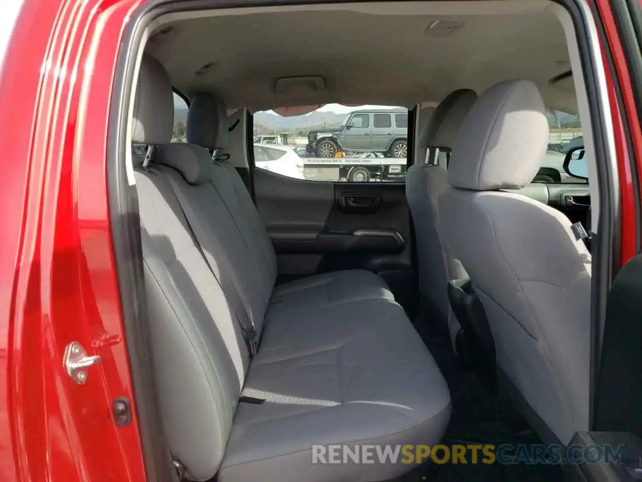 6 Photograph of a damaged car 5TFAX5GN7KX162247 TOYOTA TACOMA 2019