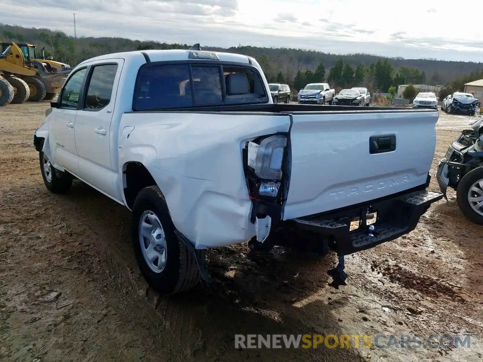 3 Photograph of a damaged car 5TFAX5GN8KX132321 TOYOTA TACOMA 2019