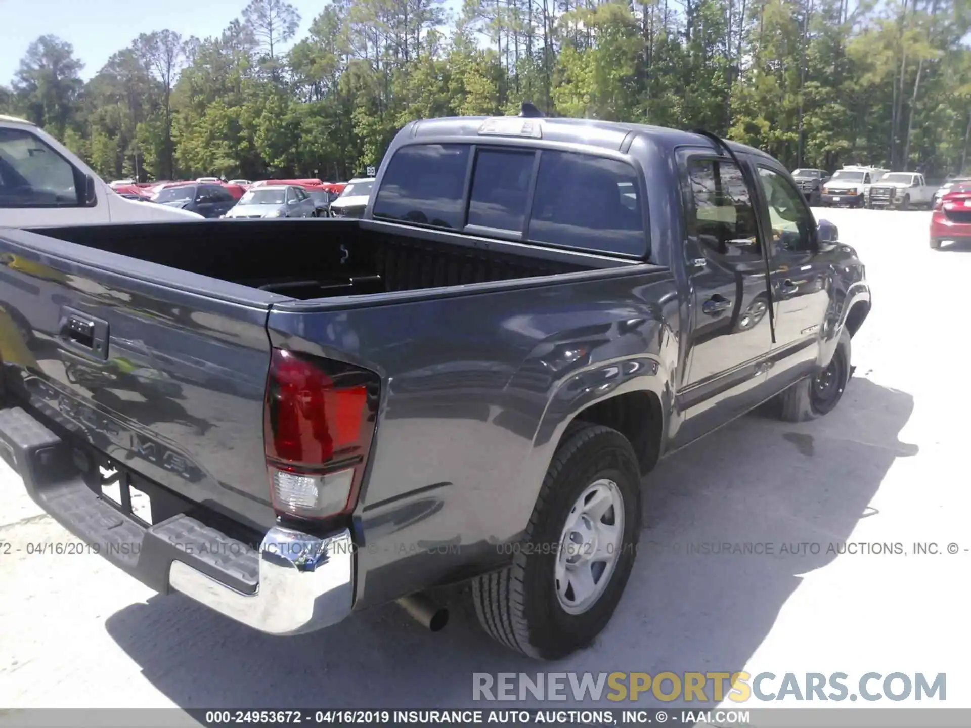 4 Photograph of a damaged car 5TFAX5GN8KX132531 TOYOTA TACOMA 2019