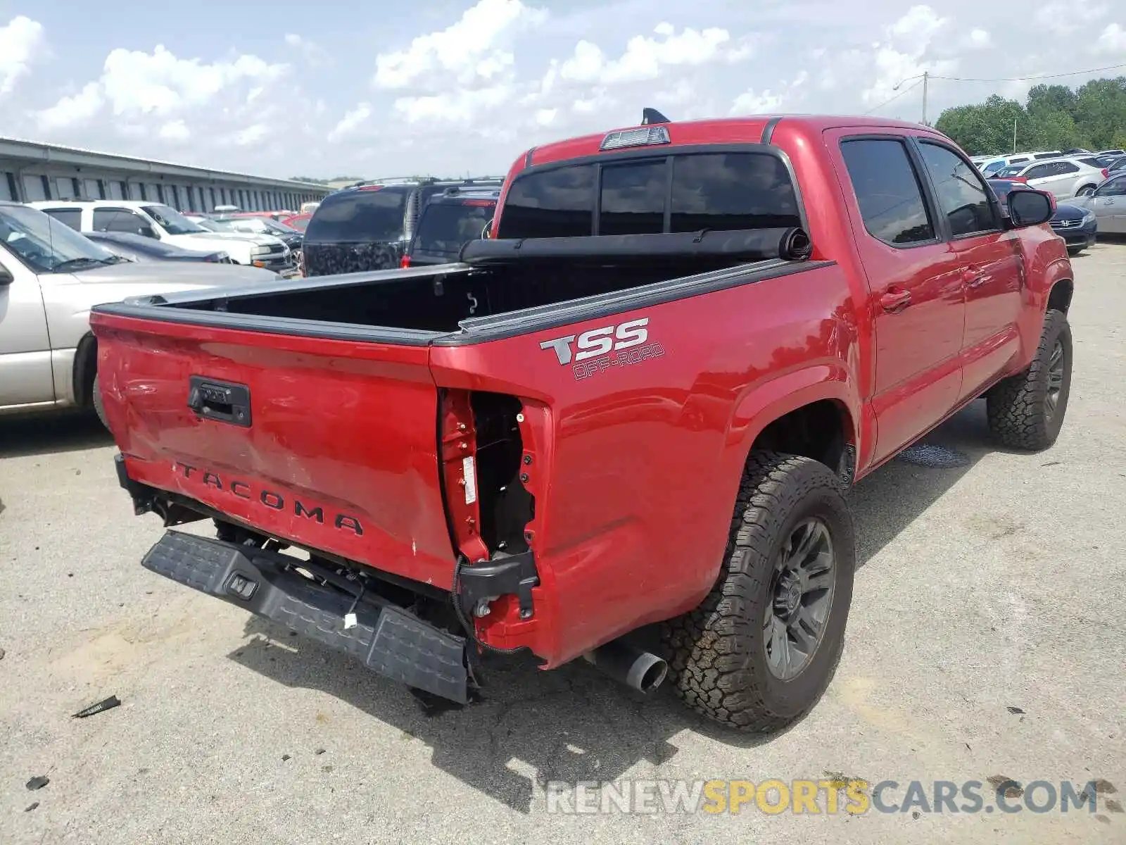 4 Photograph of a damaged car 5TFAX5GN8KX133808 TOYOTA TACOMA 2019