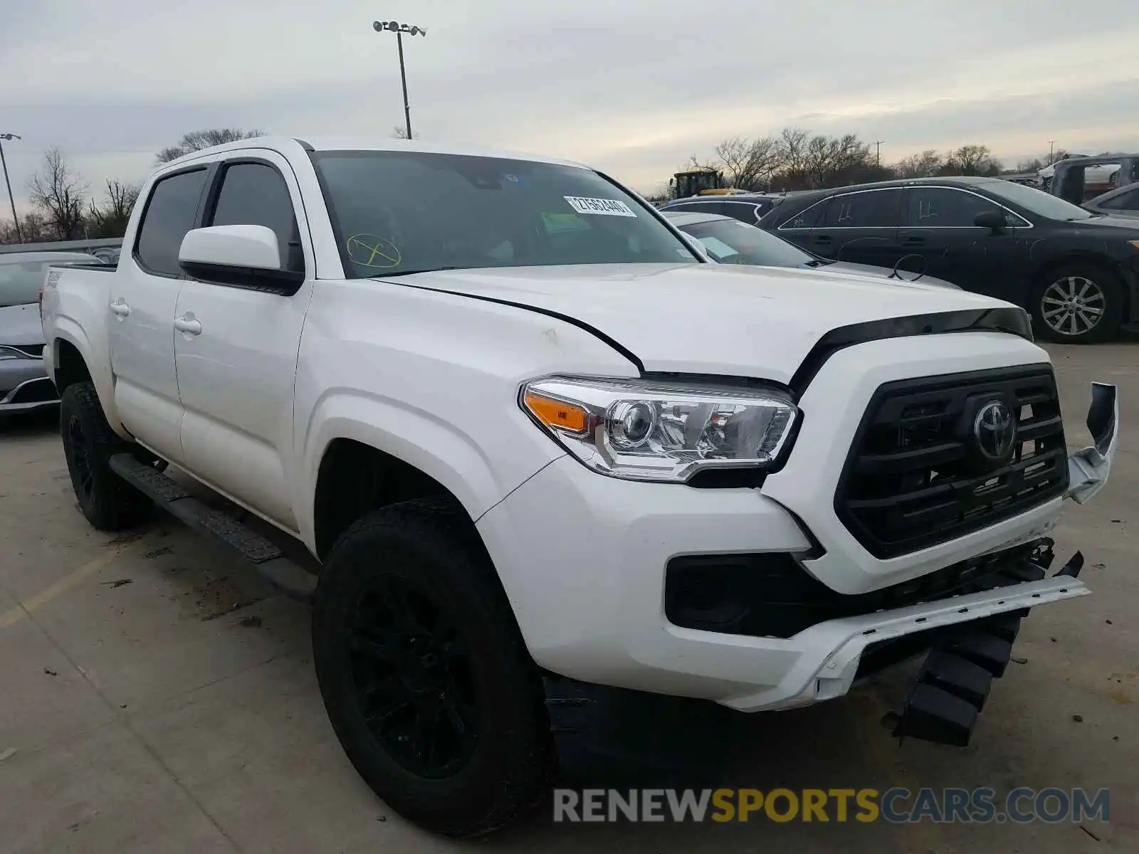 1 Photograph of a damaged car 5TFAX5GN8KX134781 TOYOTA TACOMA 2019