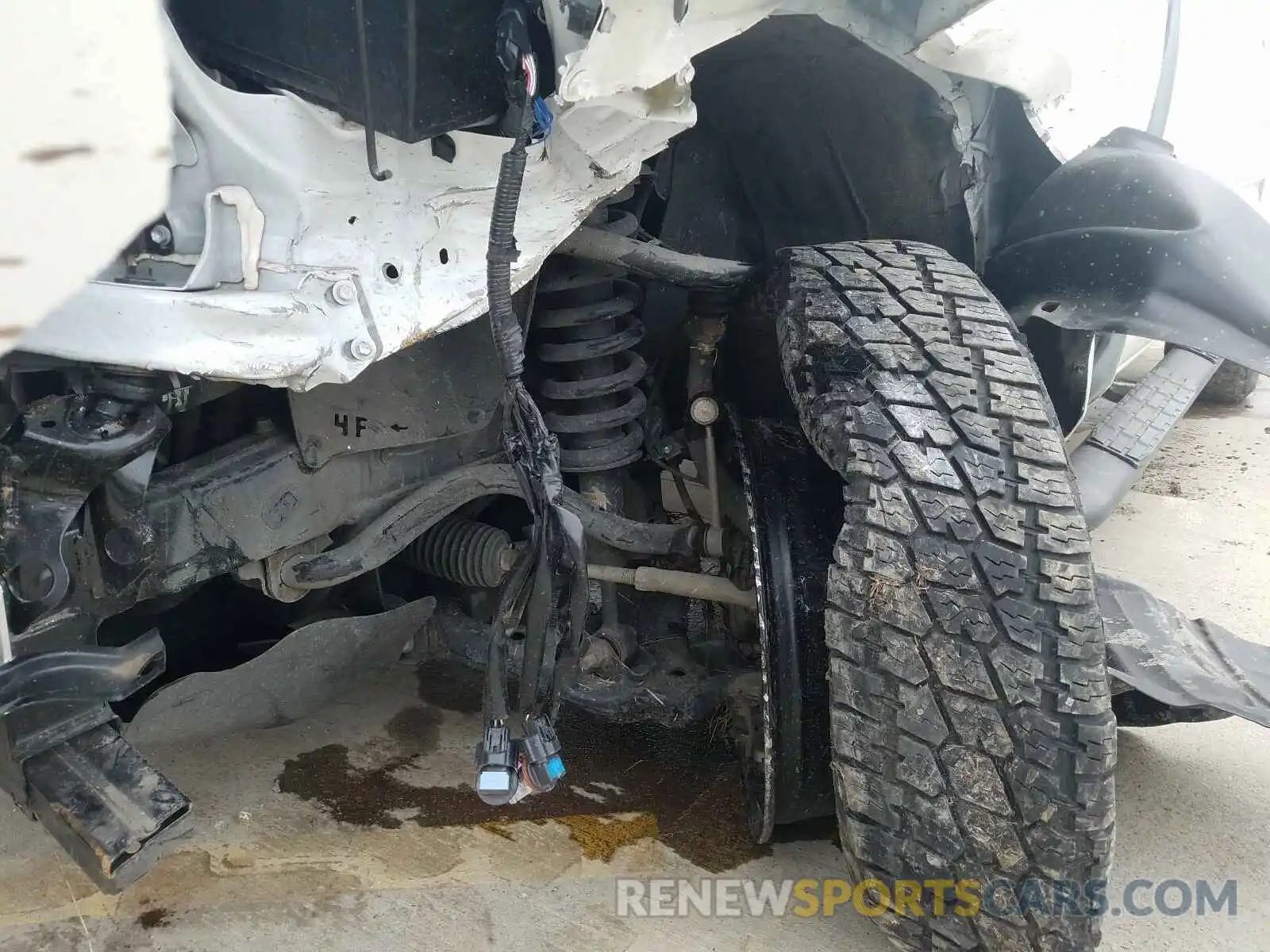 9 Photograph of a damaged car 5TFAX5GN8KX134781 TOYOTA TACOMA 2019