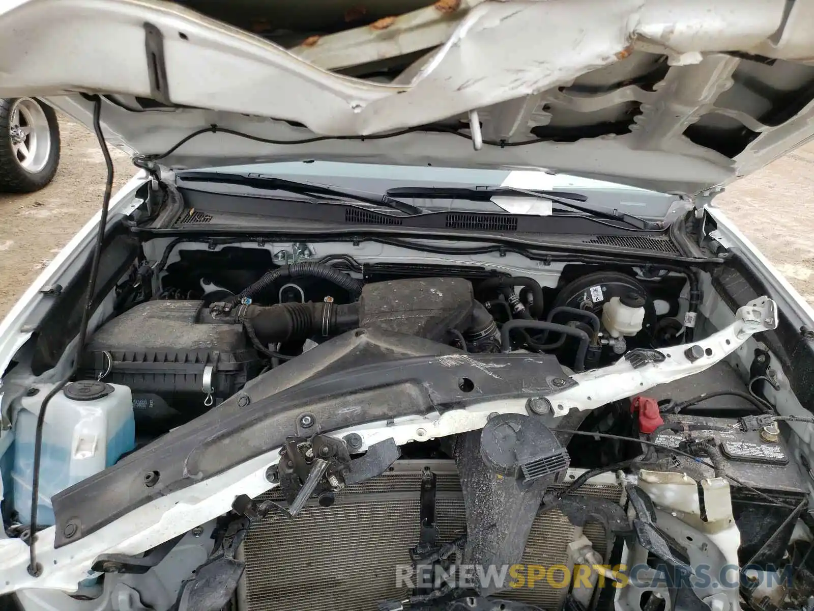 7 Photograph of a damaged car 5TFAX5GN8KX137924 TOYOTA TACOMA 2019
