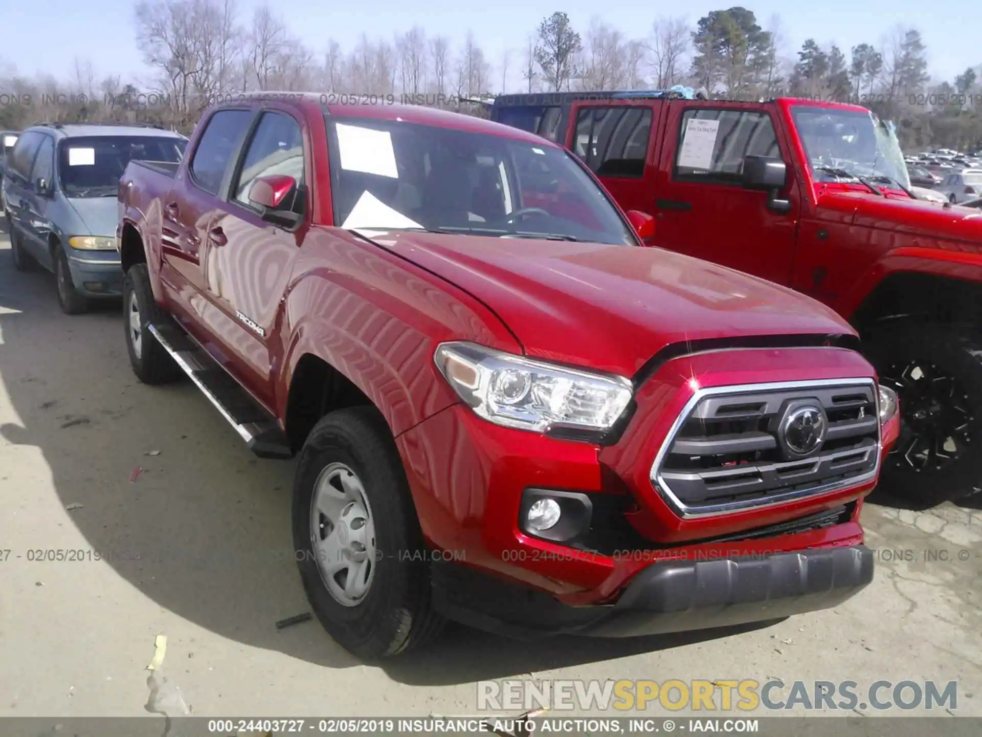 1 Photograph of a damaged car 5TFAX5GN8KX137972 TOYOTA TACOMA 2019