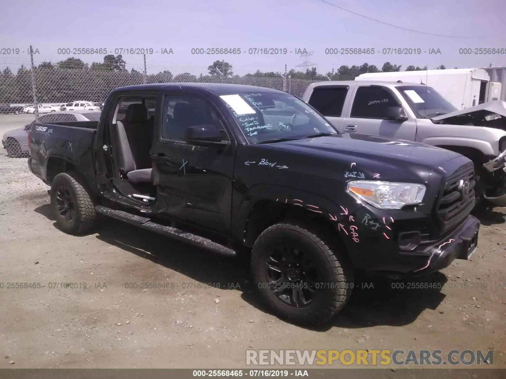 1 Photograph of a damaged car 5TFAX5GN8KX139169 TOYOTA TACOMA 2019