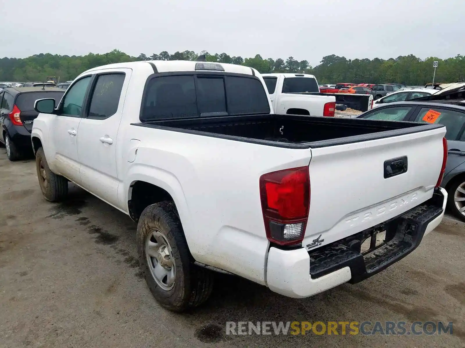 3 Photograph of a damaged car 5TFAX5GN8KX139754 TOYOTA TACOMA 2019