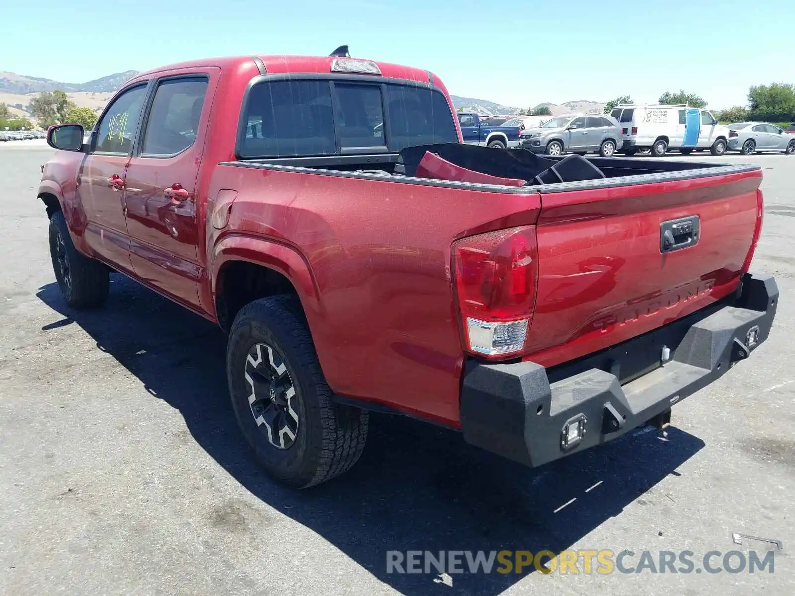 3 Photograph of a damaged car 5TFAX5GN8KX140273 TOYOTA TACOMA 2019