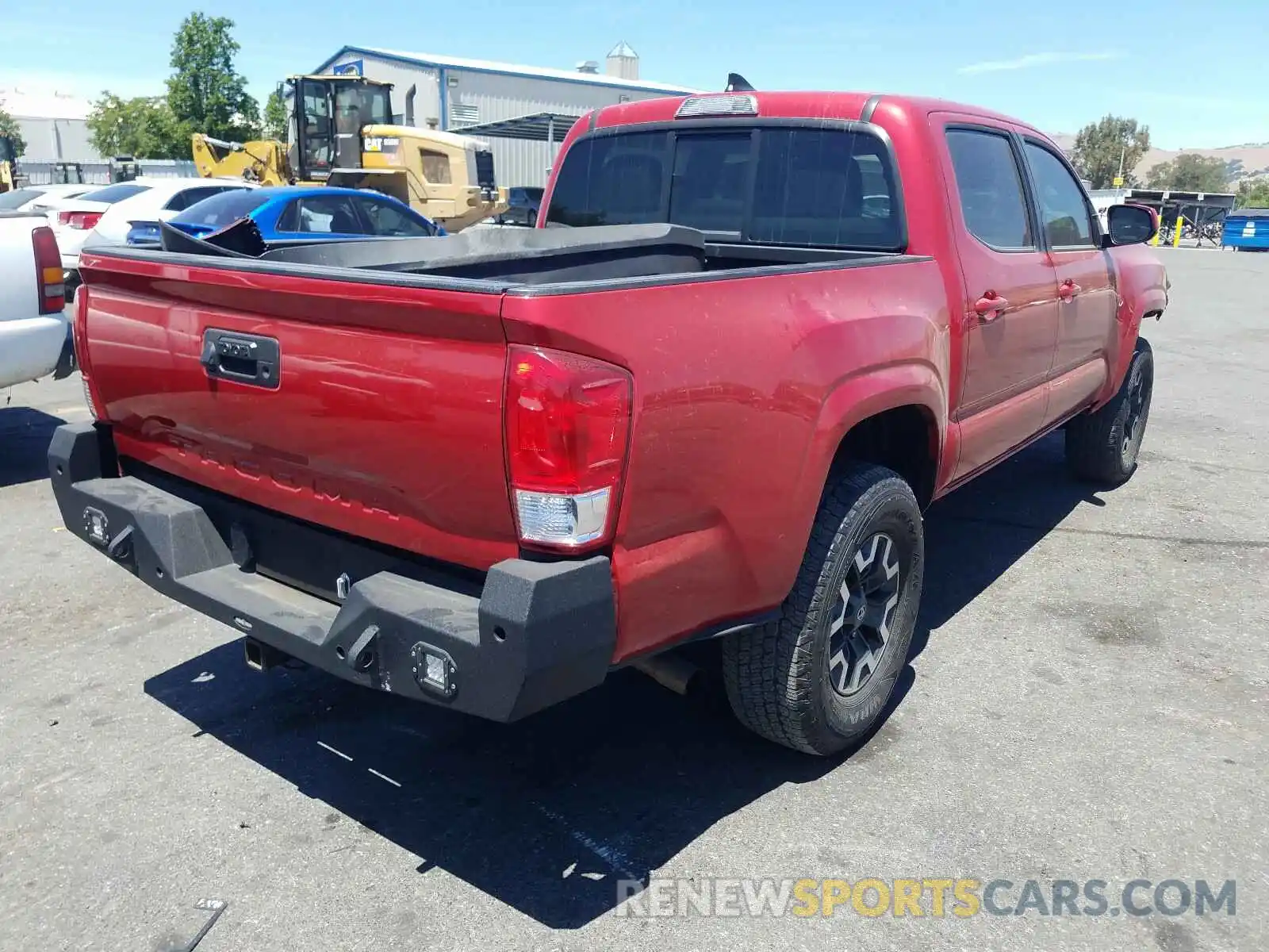 4 Photograph of a damaged car 5TFAX5GN8KX140273 TOYOTA TACOMA 2019