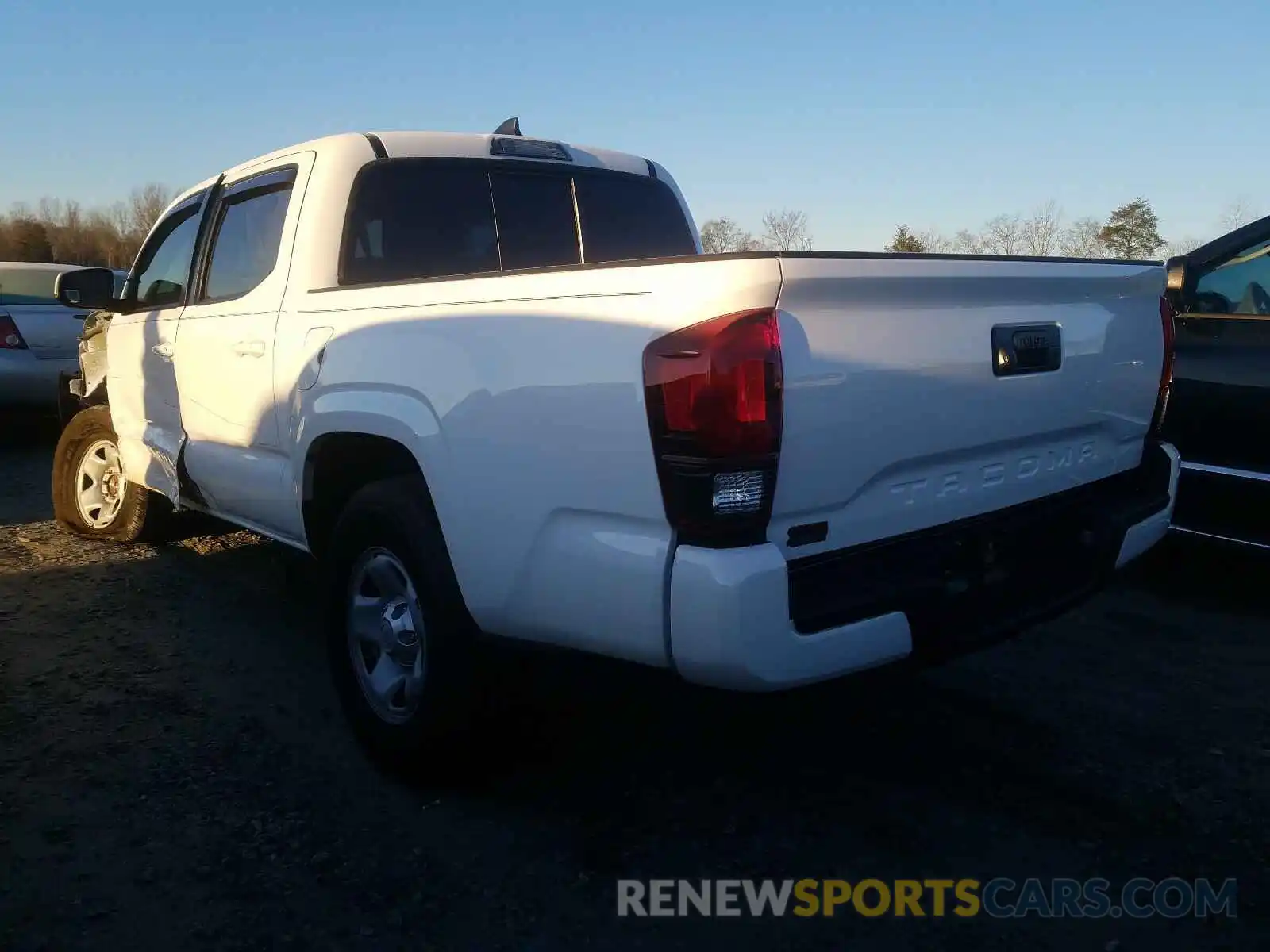 3 Photograph of a damaged car 5TFAX5GN8KX142556 TOYOTA TACOMA 2019