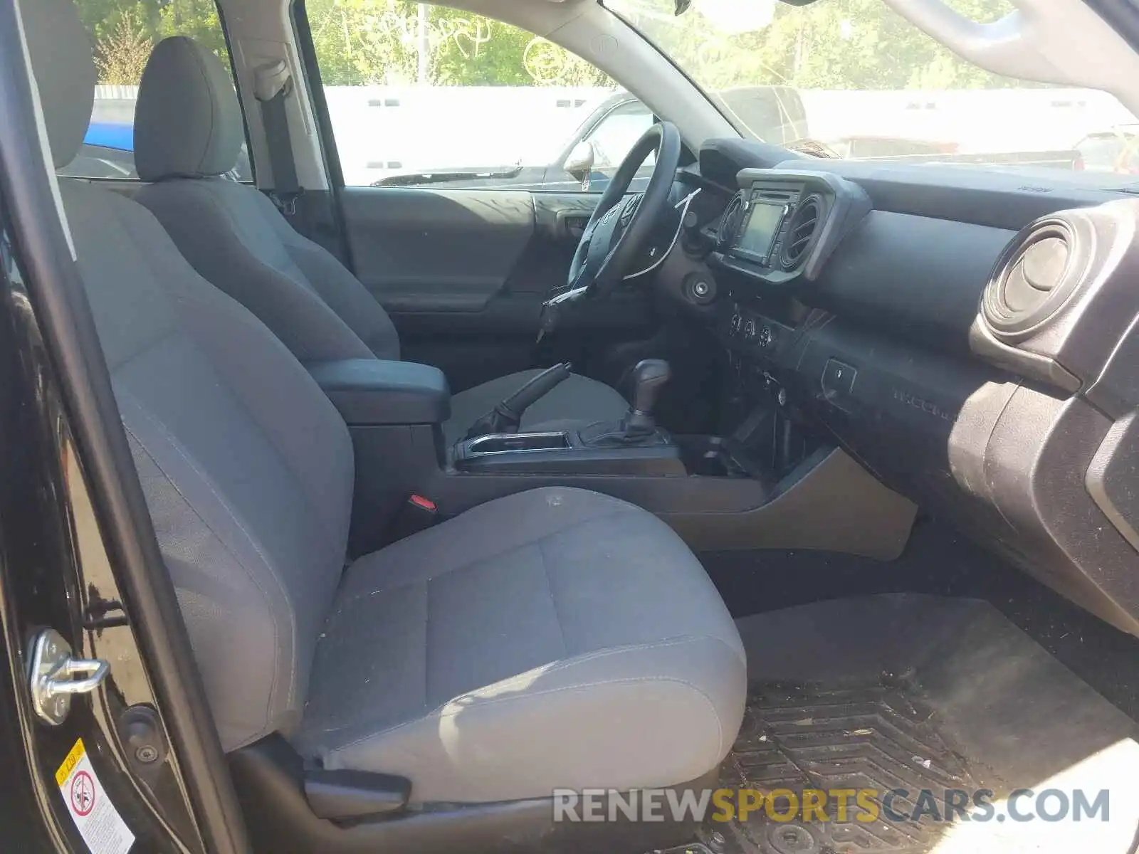 5 Photograph of a damaged car 5TFAX5GN8KX161947 TOYOTA TACOMA 2019