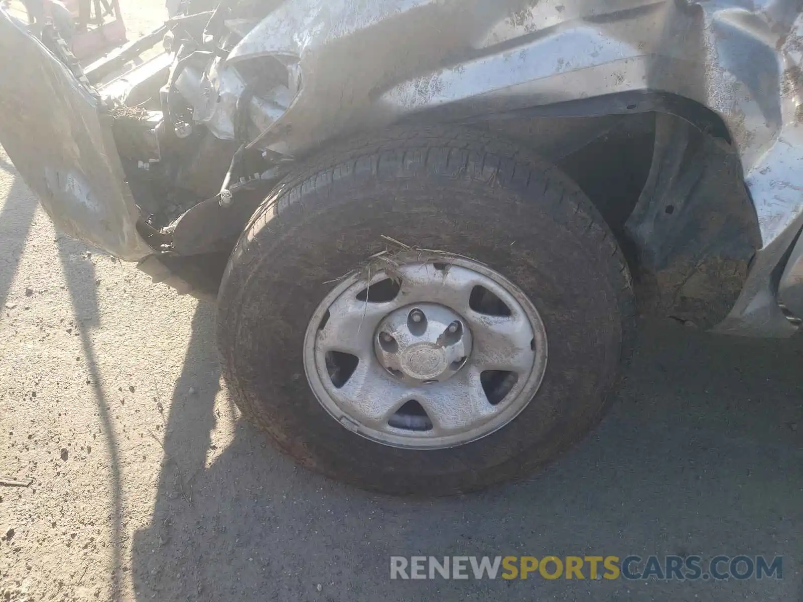 9 Photograph of a damaged car 5TFAX5GN9KX134143 TOYOTA TACOMA 2019