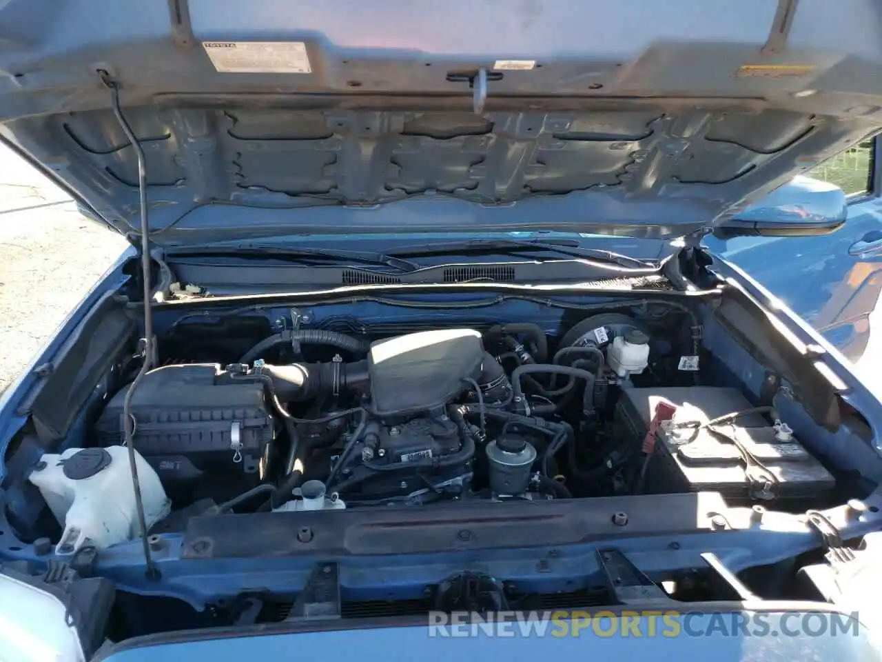 7 Photograph of a damaged car 5TFAX5GN9KX136894 TOYOTA TACOMA 2019