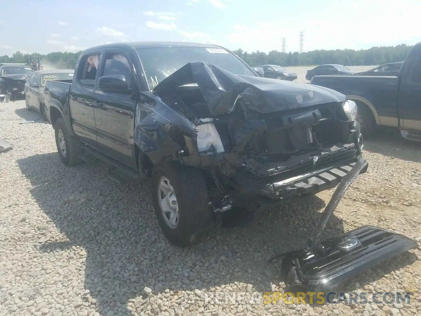 1 Photograph of a damaged car 5TFAX5GN9KX138015 TOYOTA TACOMA 2019