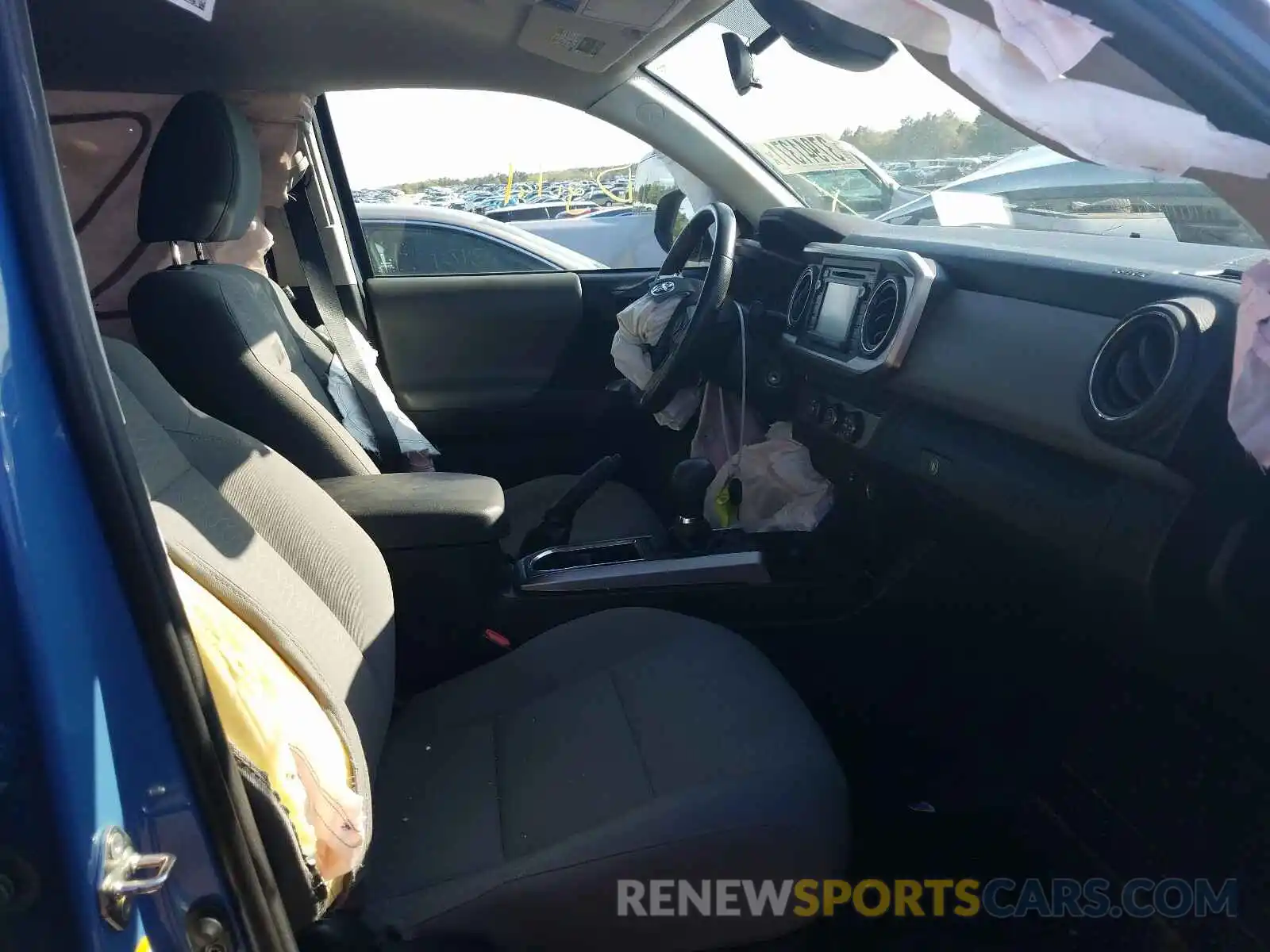 5 Photograph of a damaged car 5TFAX5GN9KX143098 TOYOTA TACOMA 2019