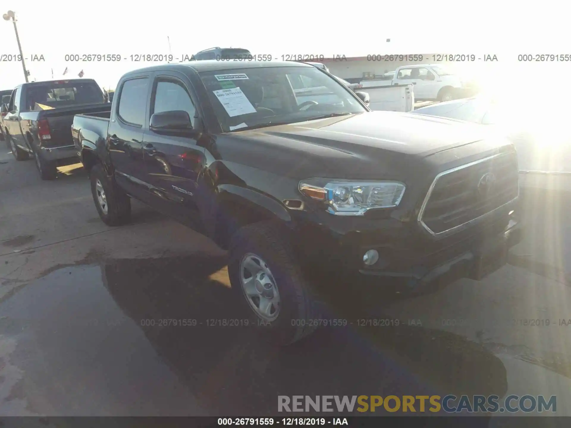 1 Photograph of a damaged car 5TFAX5GN9KX146034 TOYOTA TACOMA 2019