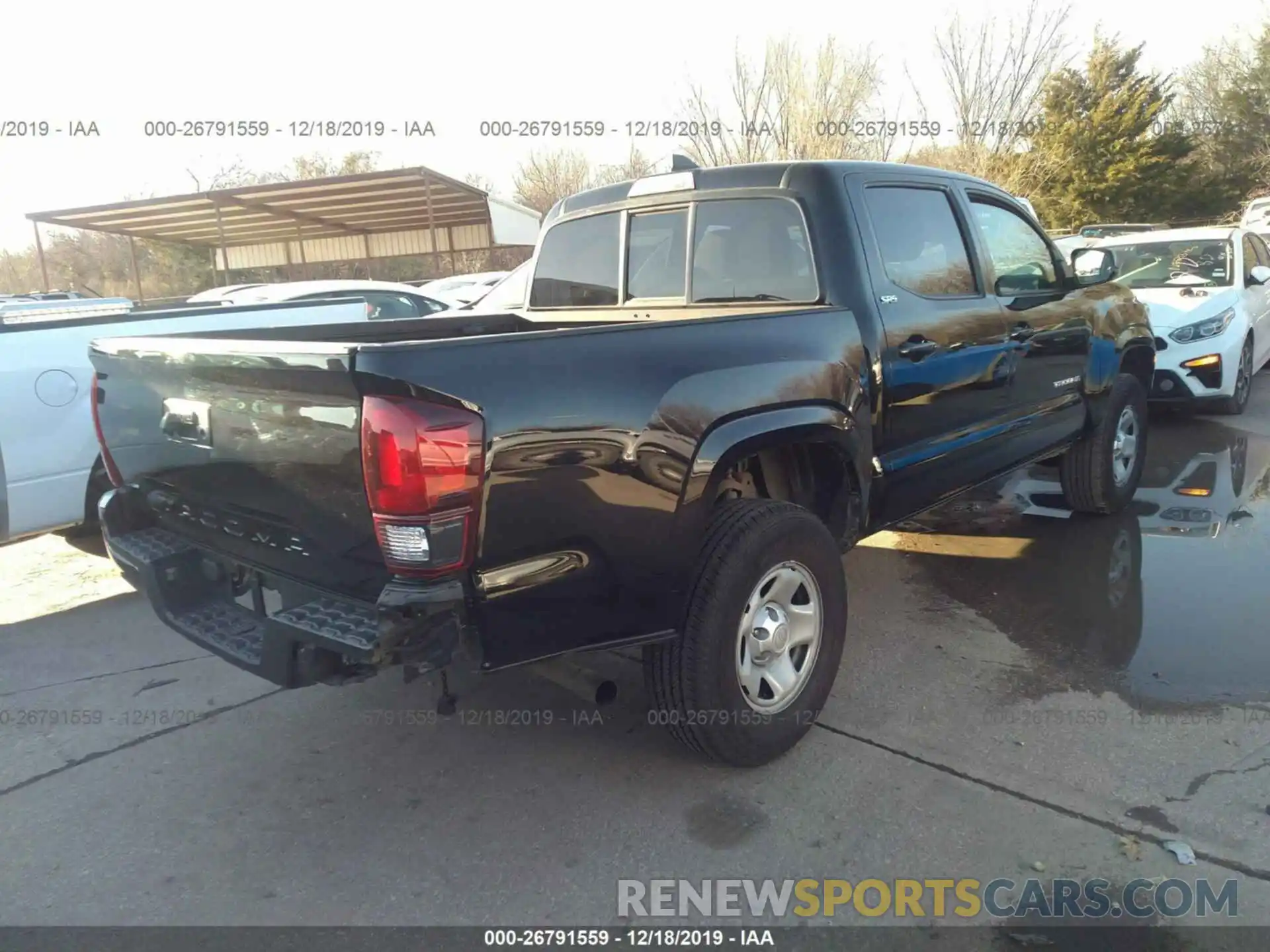 4 Photograph of a damaged car 5TFAX5GN9KX146034 TOYOTA TACOMA 2019