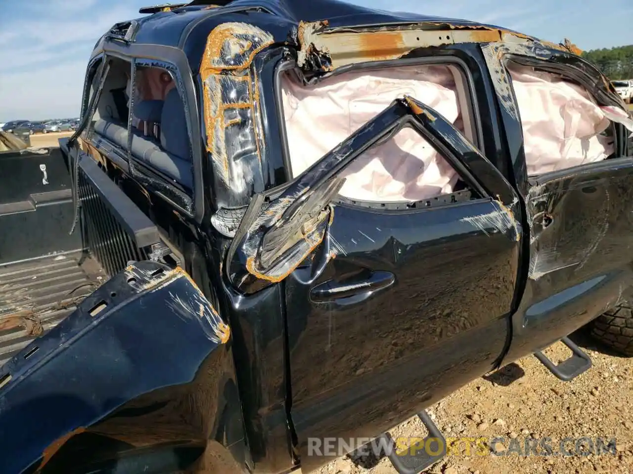 6 Photograph of a damaged car 5TFAX5GN9KX149113 TOYOTA TACOMA 2019