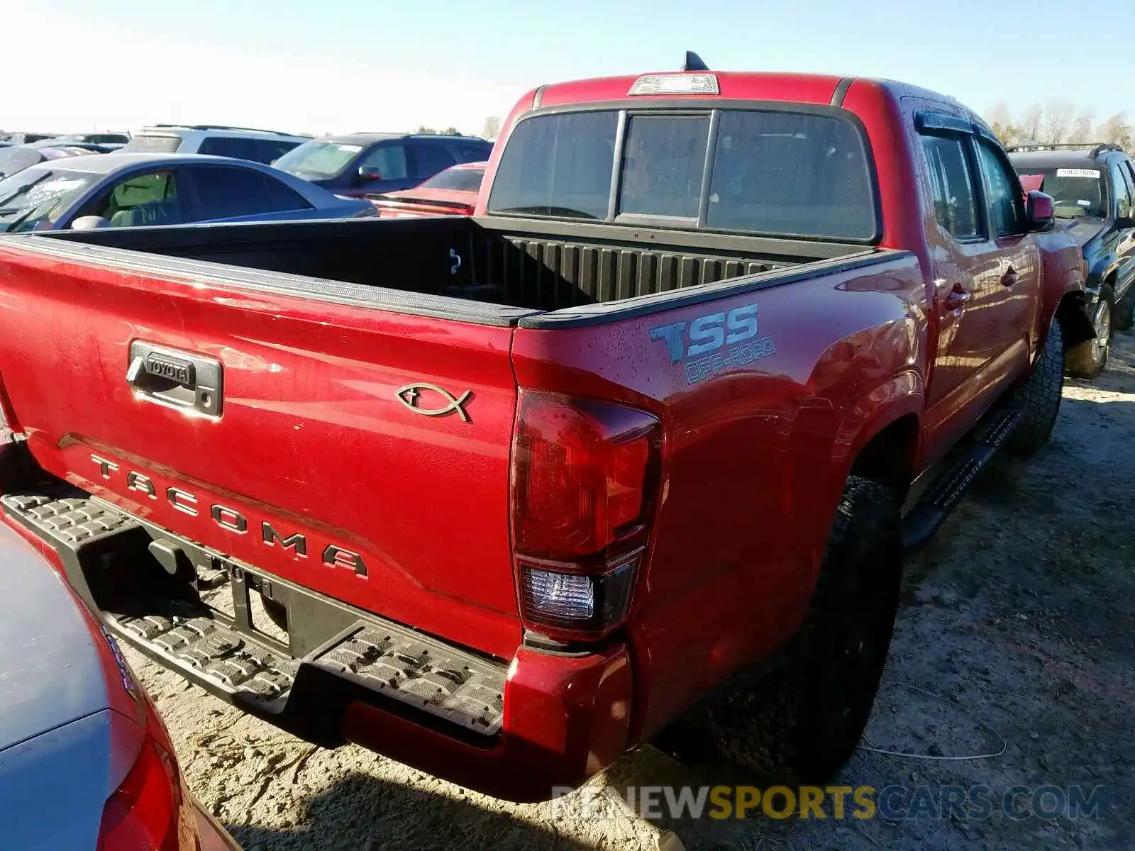 4 Photograph of a damaged car 5TFAX5GN9KX160628 TOYOTA TACOMA 2019