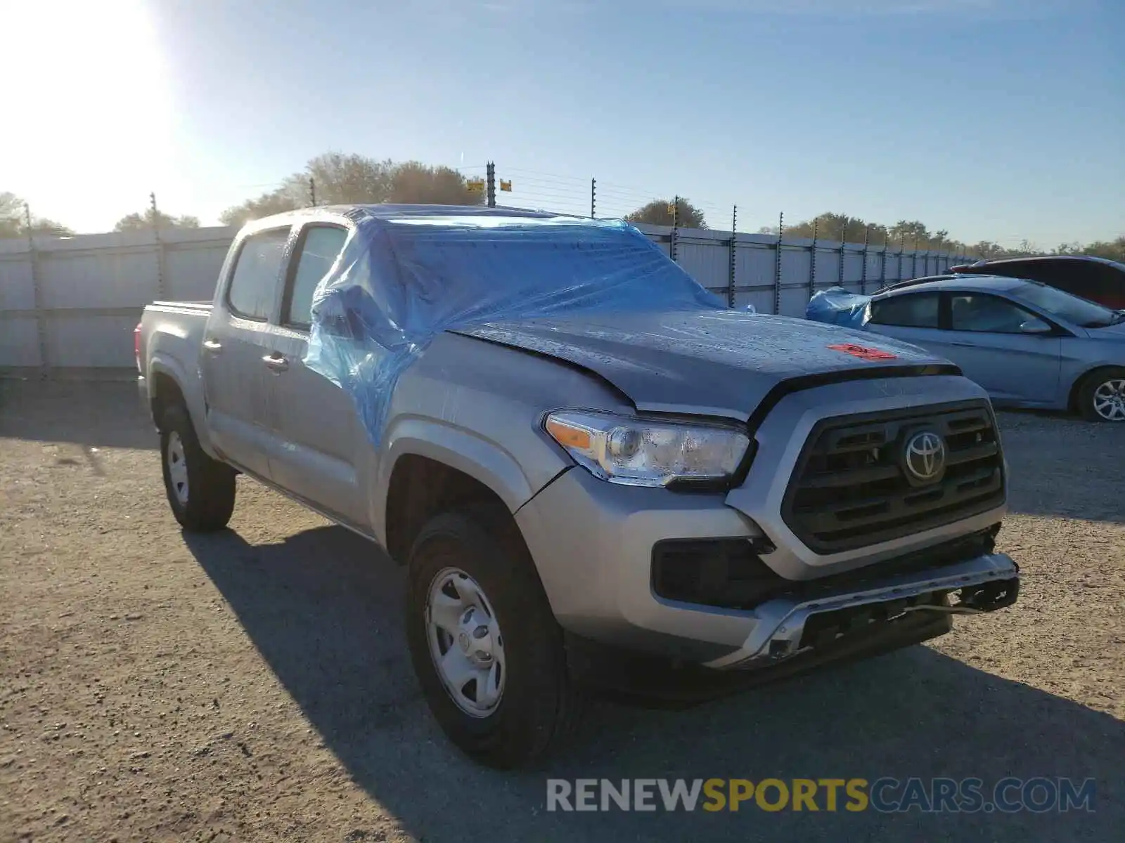 1 Photograph of a damaged car 5TFAX5GN9KX163643 TOYOTA TACOMA 2019