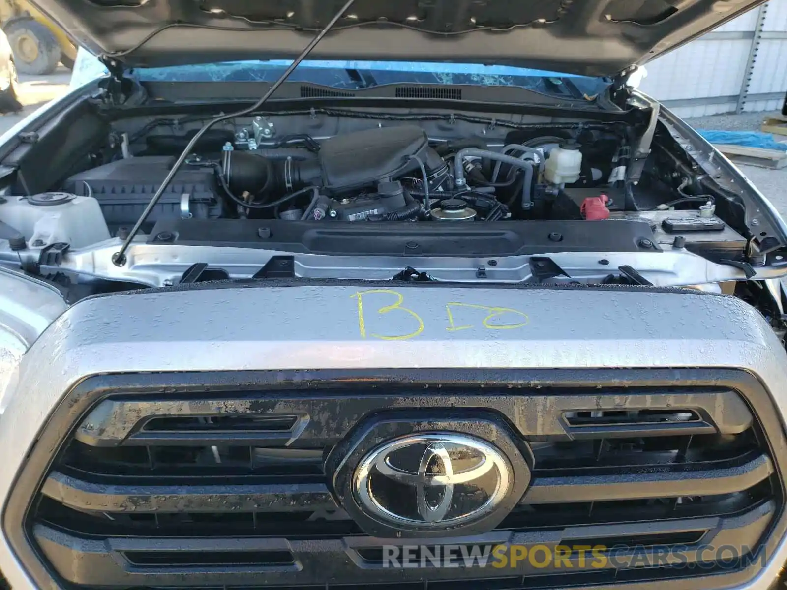 7 Photograph of a damaged car 5TFAX5GN9KX163643 TOYOTA TACOMA 2019