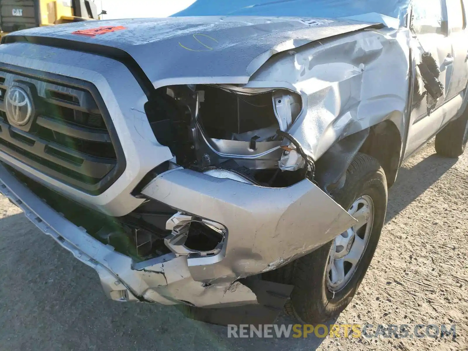 9 Фотография поврежденного автомобиля 5TFAX5GN9KX163643 TOYOTA TACOMA 2019