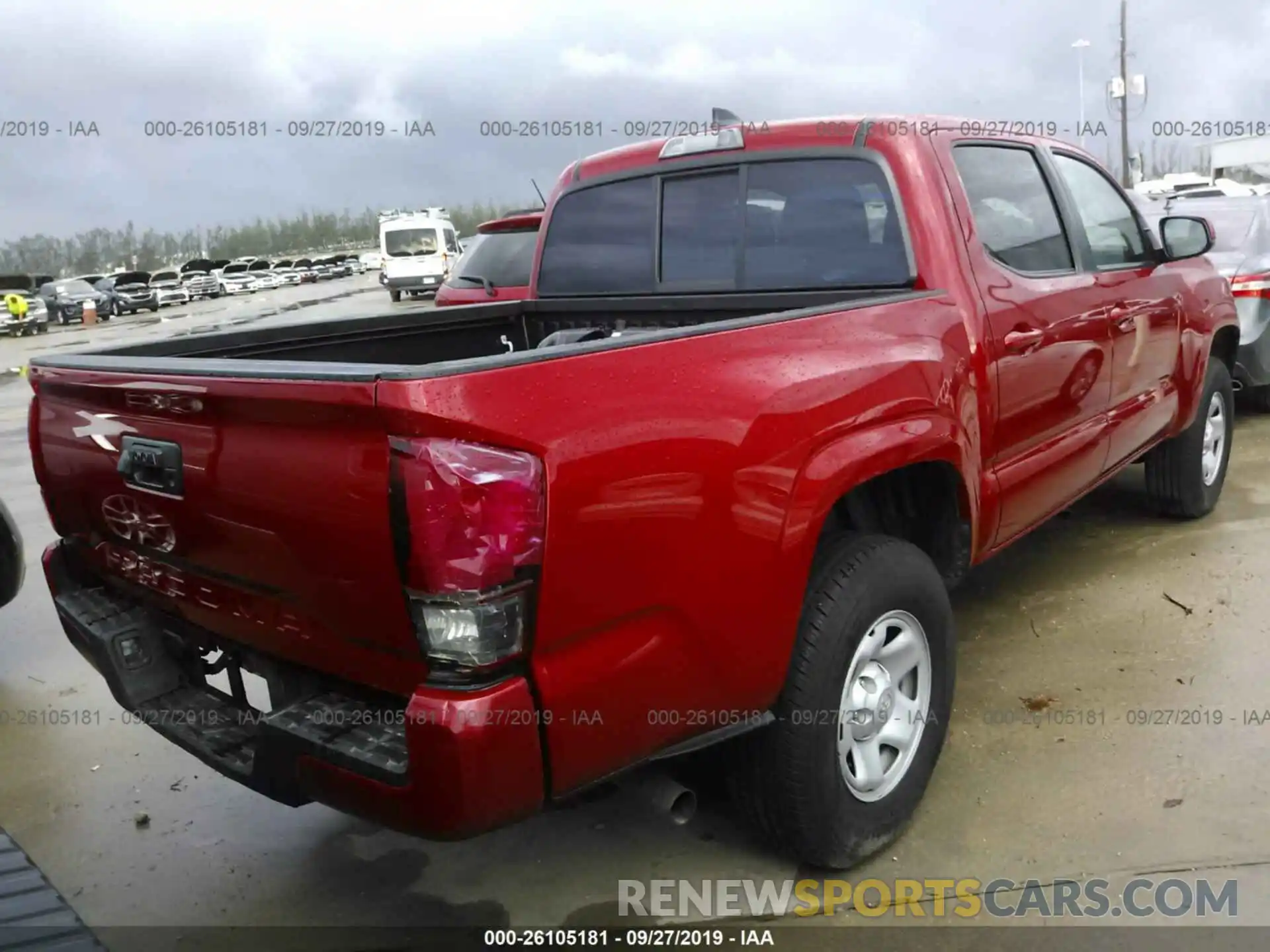 4 Photograph of a damaged car 5TFAX5GNXKX135012 TOYOTA TACOMA 2019