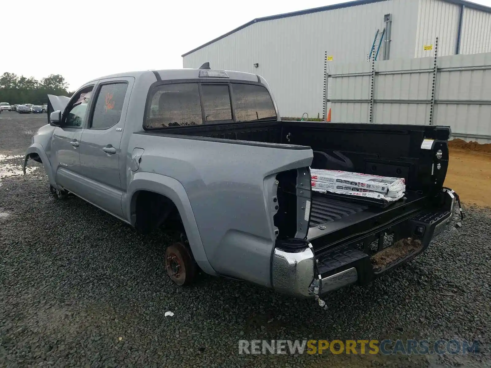 3 Photograph of a damaged car 5TFAX5GNXKX139559 TOYOTA TACOMA 2019