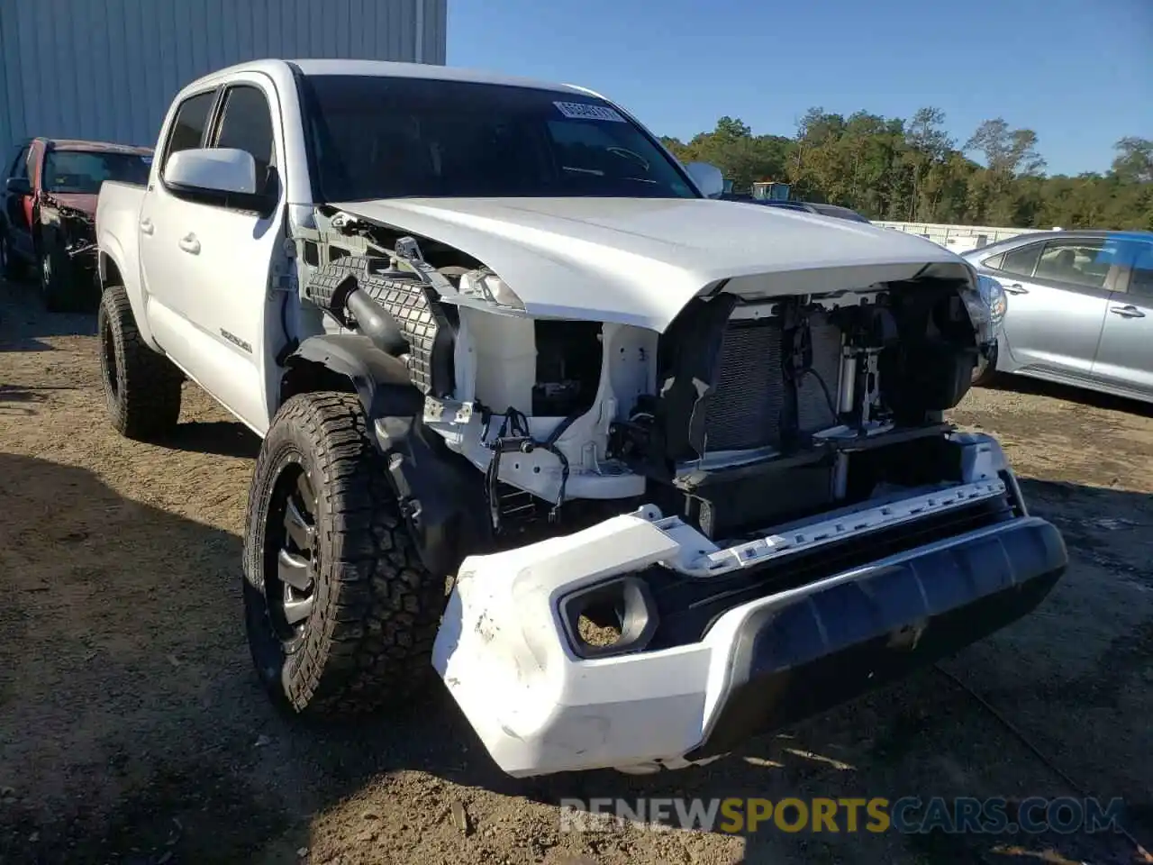 1 Photograph of a damaged car 5TFAX5GNXKX142803 TOYOTA TACOMA 2019