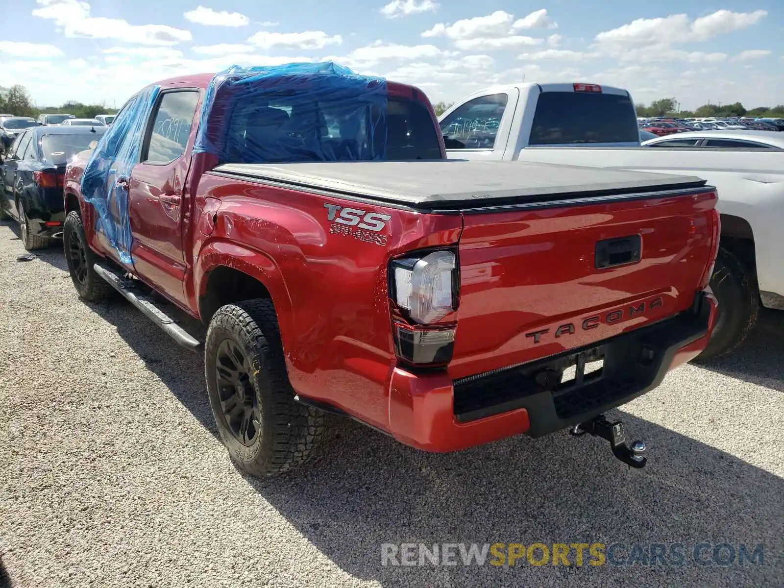 3 Photograph of a damaged car 5TFAX5GNXKX146754 TOYOTA TACOMA 2019