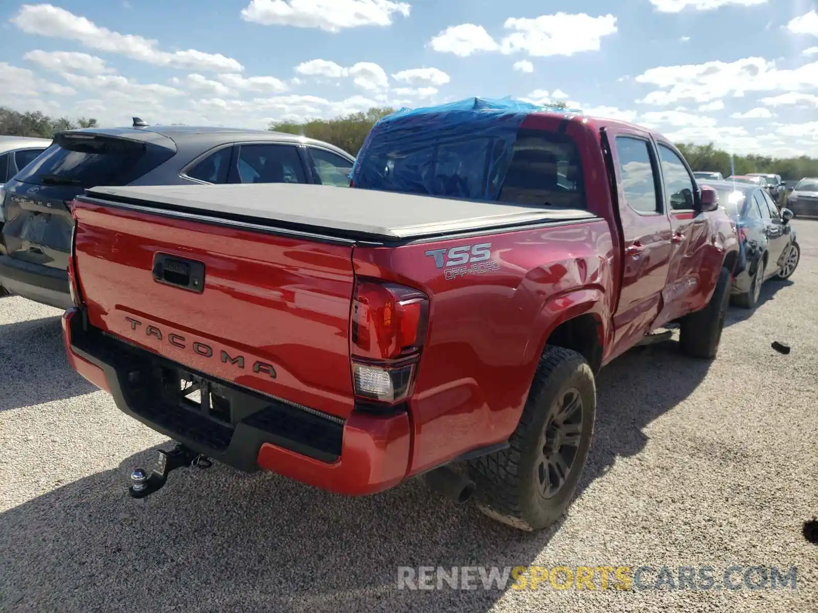 4 Photograph of a damaged car 5TFAX5GNXKX146754 TOYOTA TACOMA 2019