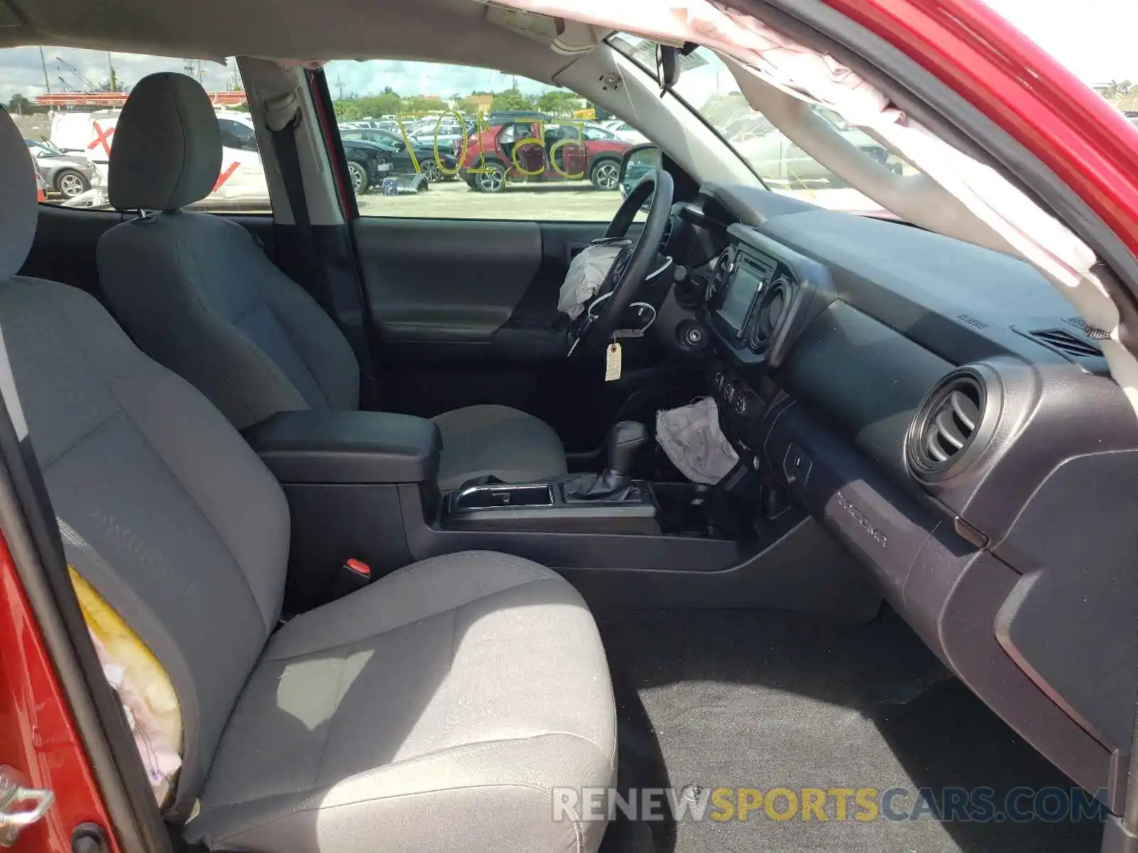 5 Photograph of a damaged car 5TFAX5GNXKX149122 TOYOTA TACOMA 2019