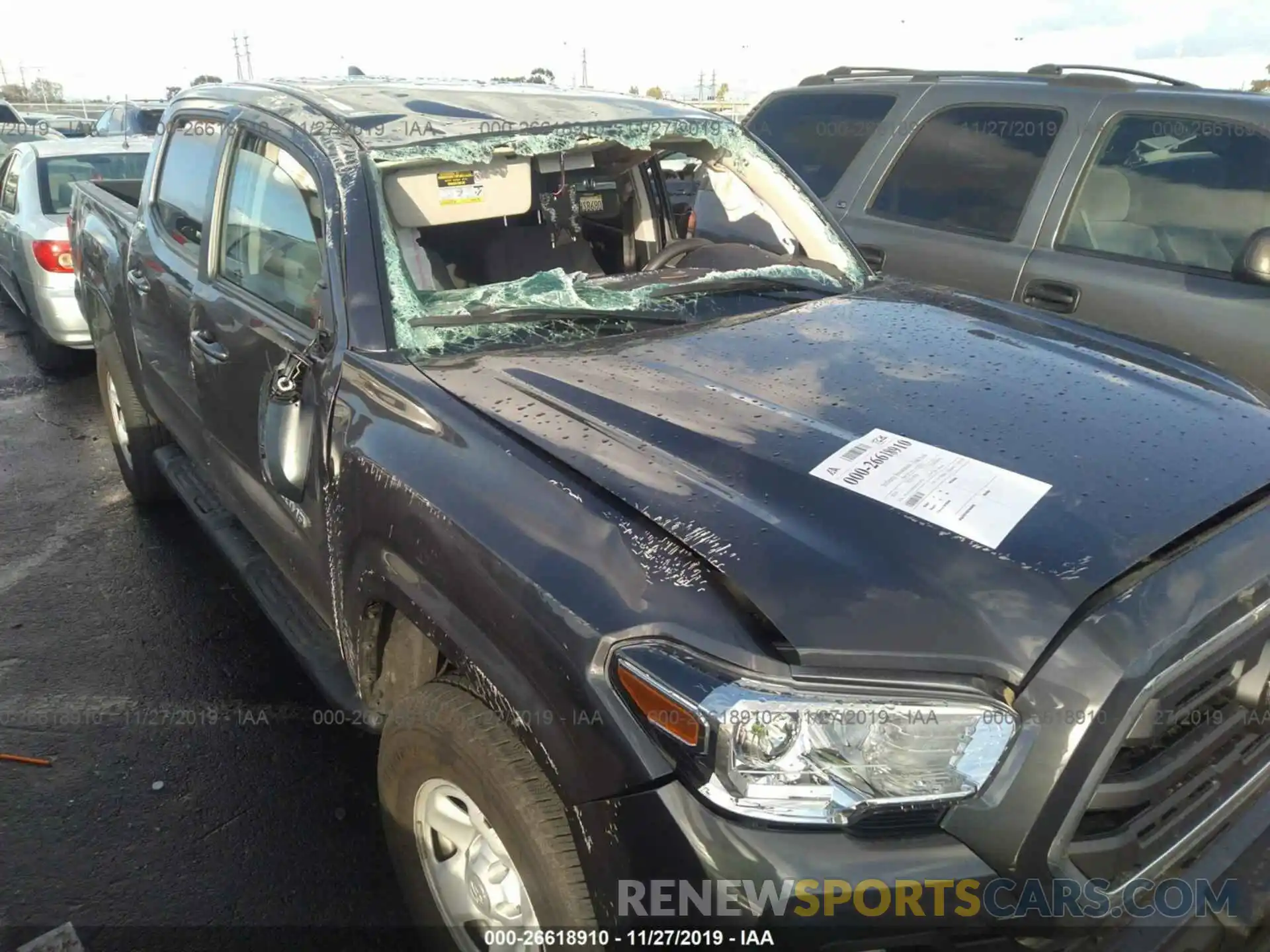 6 Photograph of a damaged car 5TFAX5GNXKX150724 TOYOTA TACOMA 2019