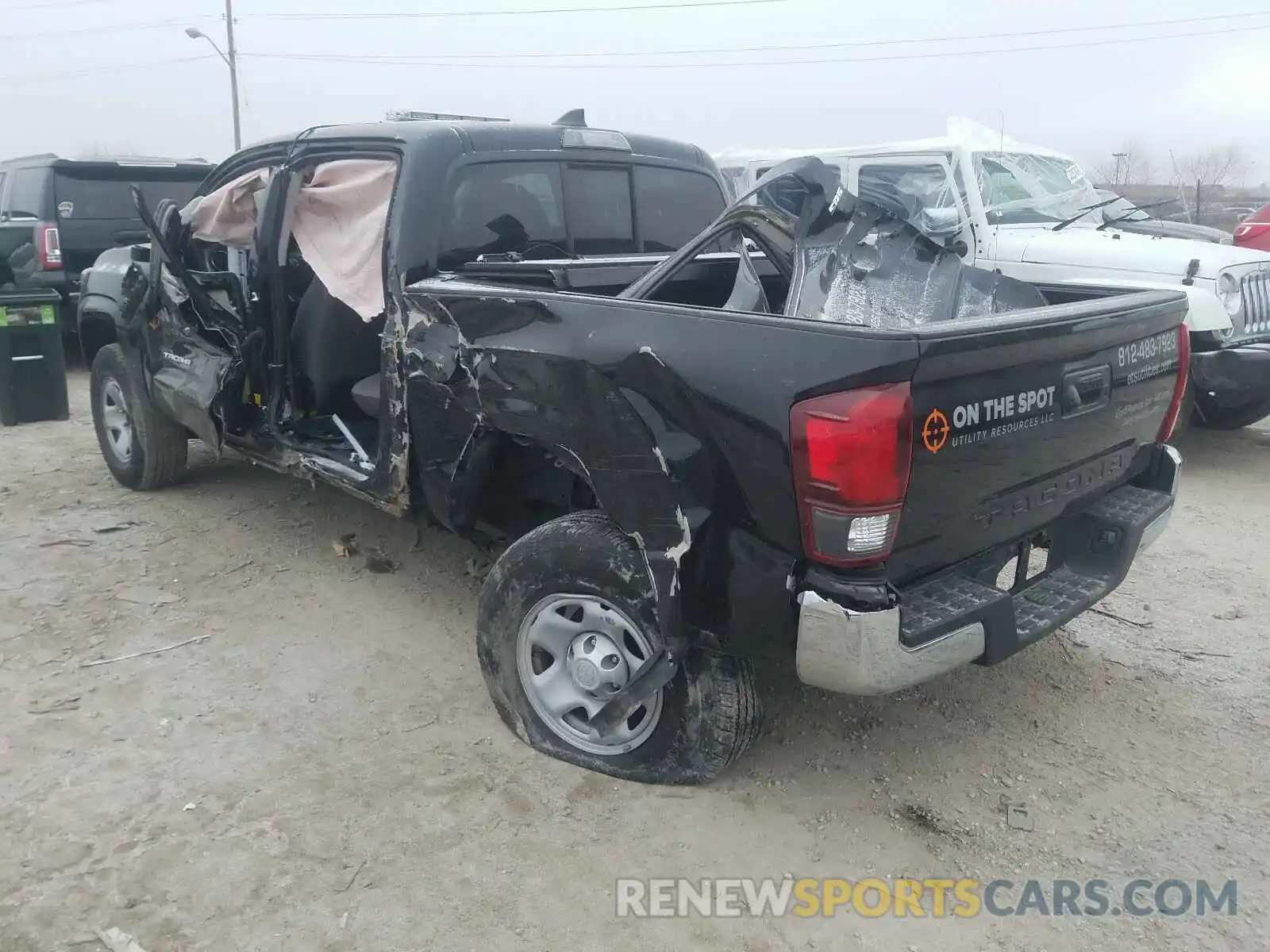 3 Photograph of a damaged car 5TFAX5GNXKX153901 TOYOTA TACOMA 2019