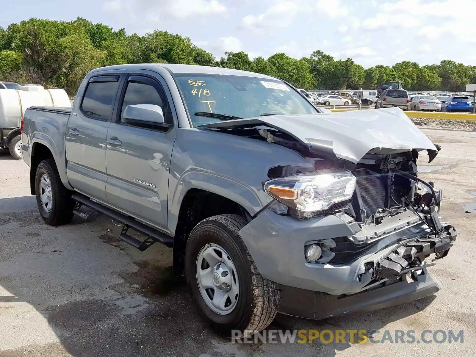 1 Photograph of a damaged car 5TFAX5GNXKX155762 TOYOTA TACOMA 2019