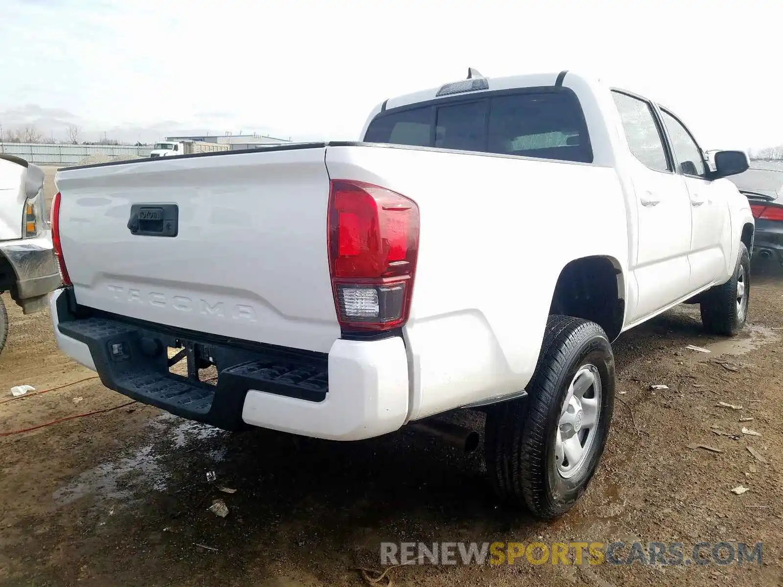 4 Photograph of a damaged car 5TFAX5GNXKX157494 TOYOTA TACOMA 2019