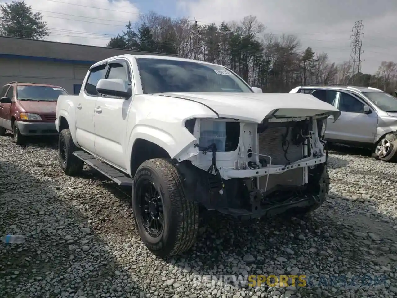 1 Photograph of a damaged car 5TFAX5GNXKX158547 TOYOTA TACOMA 2019