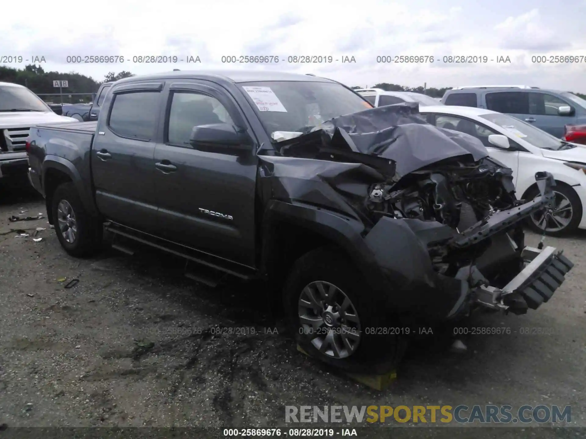 1 Photograph of a damaged car 5TFAZ5CN0KX078691 TOYOTA TACOMA 2019