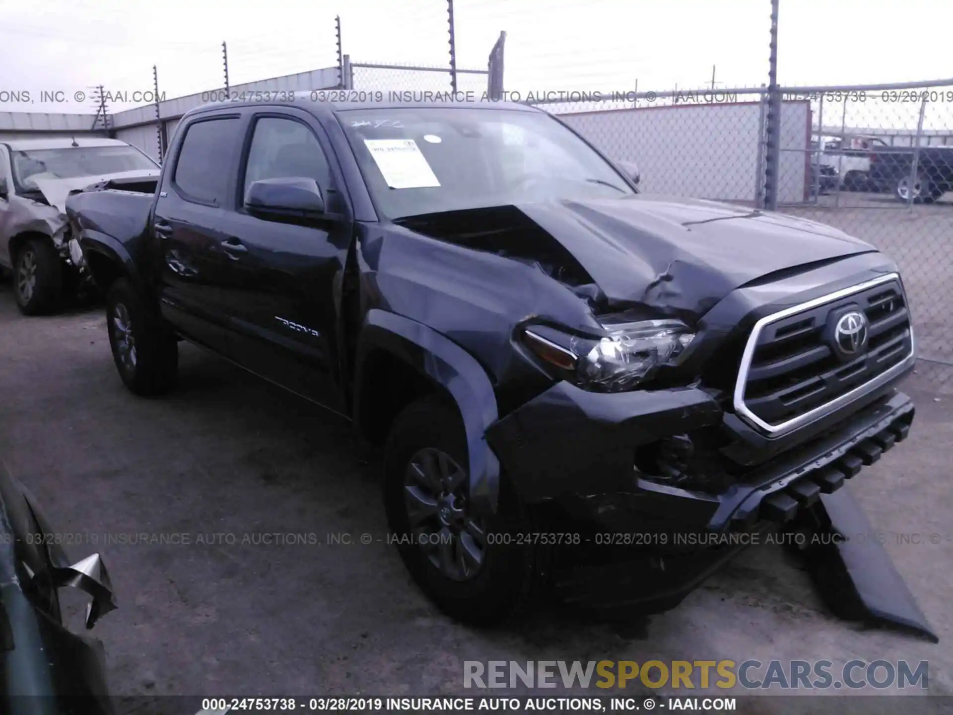 1 Photograph of a damaged car 5TFAZ5CN0KX079386 TOYOTA TACOMA 2019