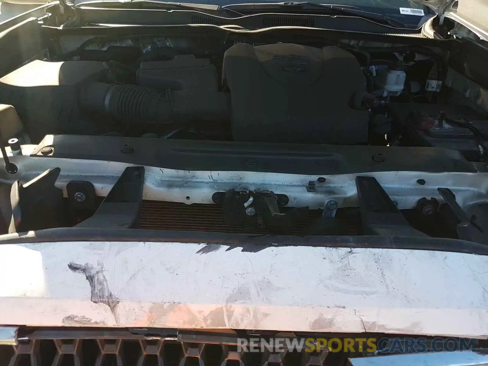 7 Photograph of a damaged car 5TFAZ5CN0KX086936 TOYOTA TACOMA 2019