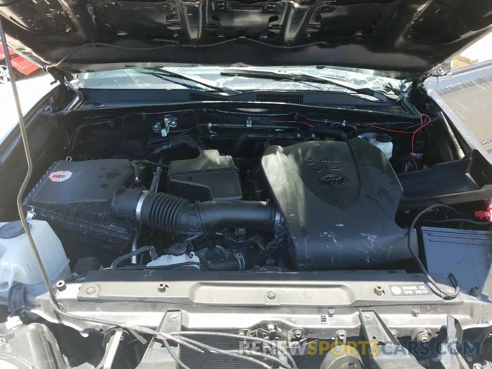 7 Photograph of a damaged car 5TFAZ5CN1KX075962 TOYOTA TACOMA 2019