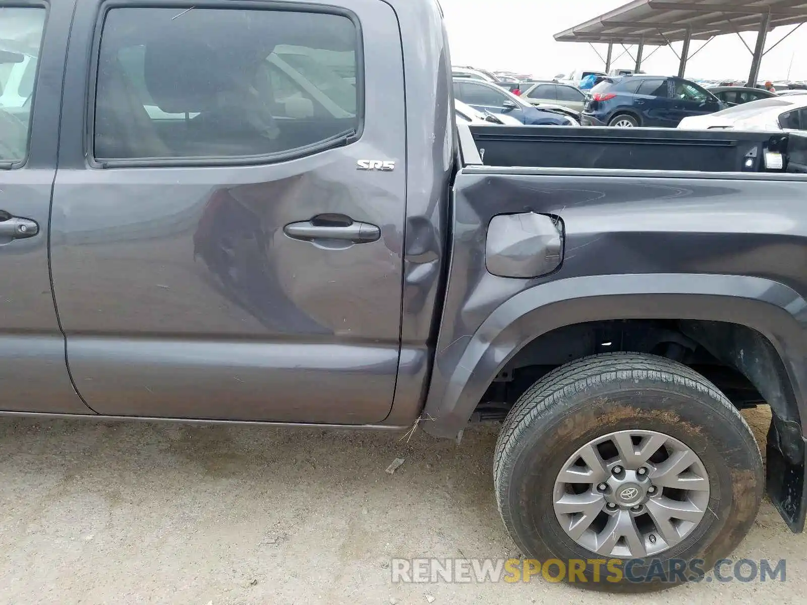 9 Photograph of a damaged car 5TFAZ5CN1KX084242 TOYOTA TACOMA 2019