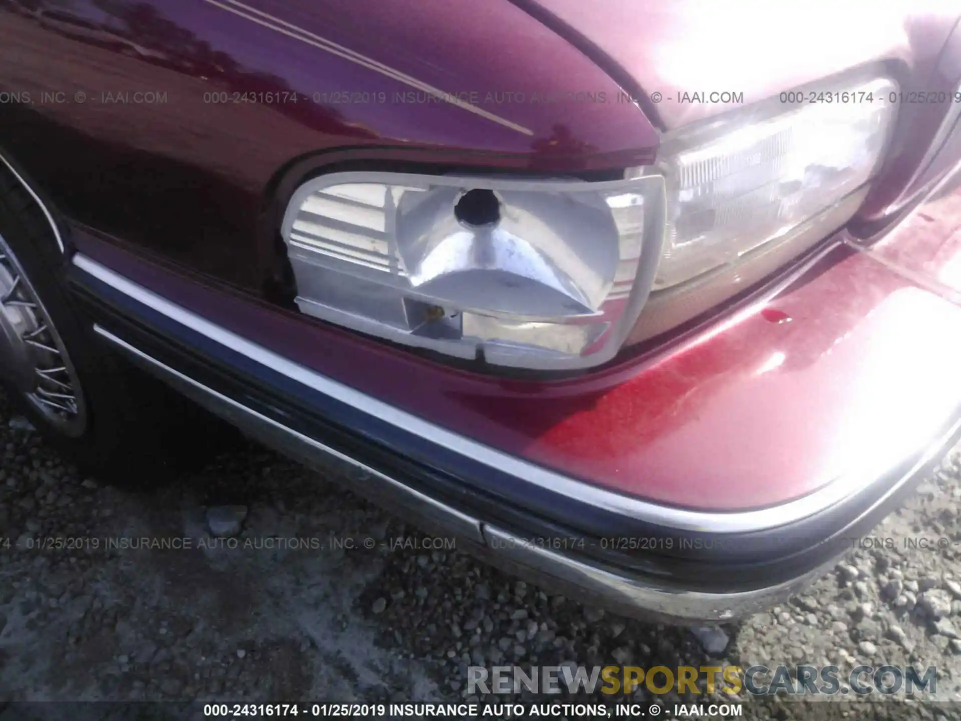 6 Photograph of a damaged car 5TFAZ5CN2KX072519 TOYOTA TACOMA 2019