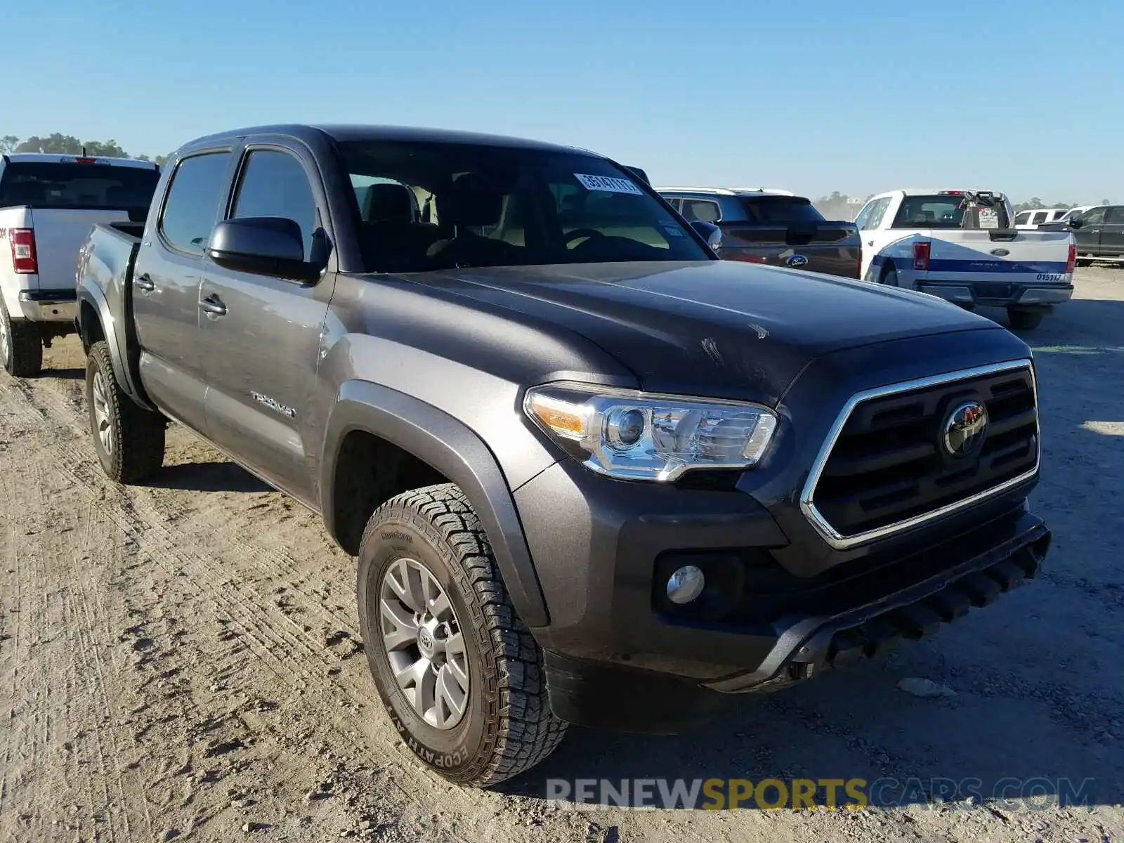 1 Photograph of a damaged car 5TFAZ5CN2KX074416 TOYOTA TACOMA 2019