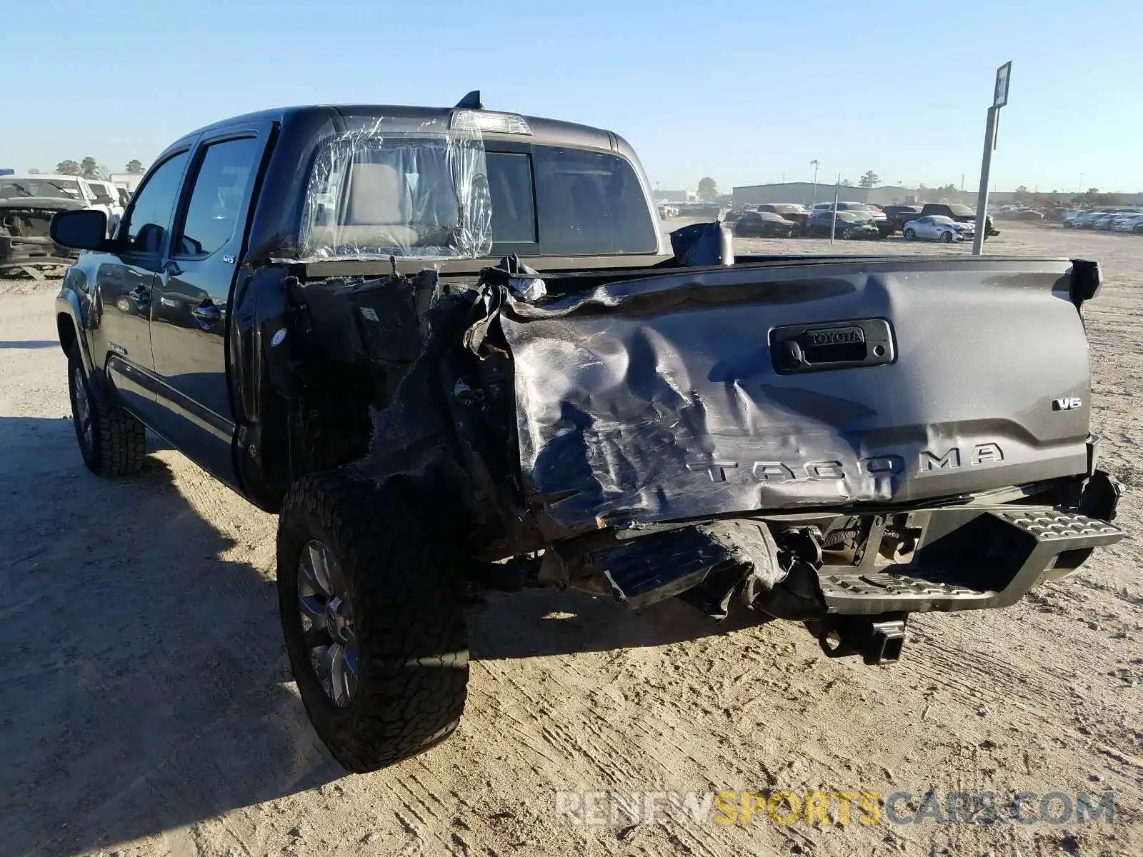 3 Photograph of a damaged car 5TFAZ5CN2KX074416 TOYOTA TACOMA 2019