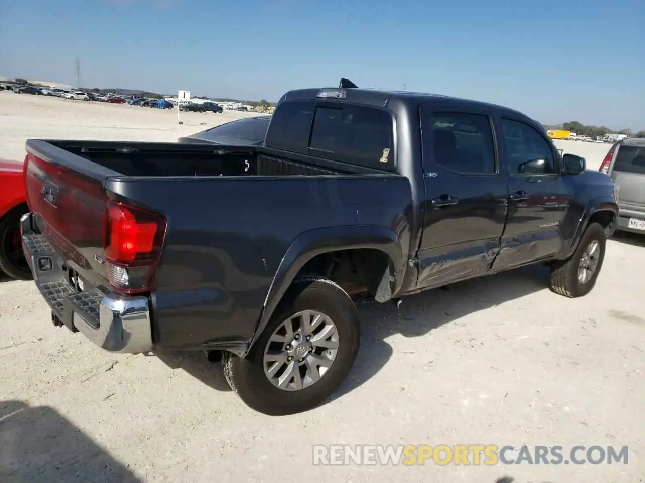 4 Photograph of a damaged car 5TFAZ5CN2KX074450 TOYOTA TACOMA 2019