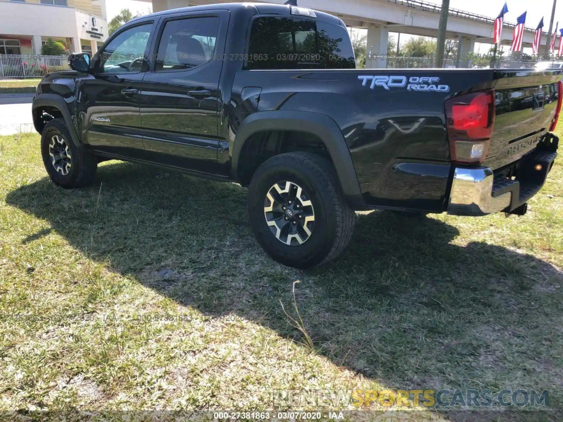 3 Photograph of a damaged car 5TFAZ5CN2KX074562 TOYOTA TACOMA 2019