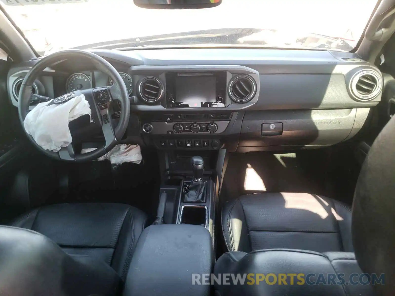 9 Photograph of a damaged car 5TFAZ5CN2KX075484 TOYOTA TACOMA 2019